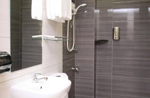 Downtown Kota Kinabalu House | Signature Inn