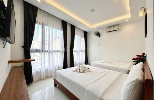 Son Tra Hotel | Silana Pearl Hotel - Near My Khe Beach