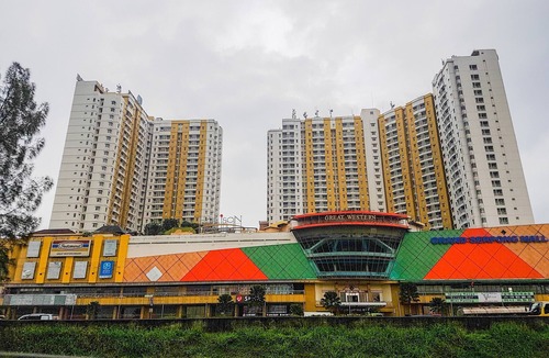 Panunggangan Utara Apartment | Simply and Cozy Pool View 2BR at Great Western Apartment
