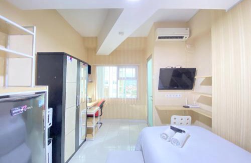 Cileunyi Apartment | Simply Homey Studio at Stanford Jatinangor Apartment By Travelio