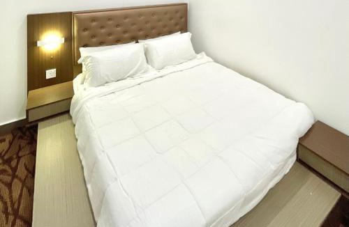 Bandar Kota Bharu Apartment | SINA TROIKA RESIDENCE KOTA BHARU 2BR WiFi NETFLIX POOL