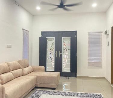 Batu Pahat House | Singgah Salam Stay