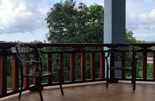 Phonsavan House | Sipanya Guesthouse