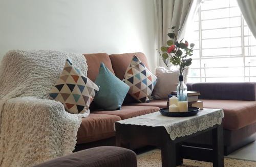 Kampung Pinang Baik Apartment | SK Homestay Selayang Point Condo