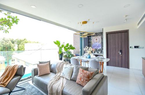 District 3 Apartment | Sky Villas With Private Pool In Center