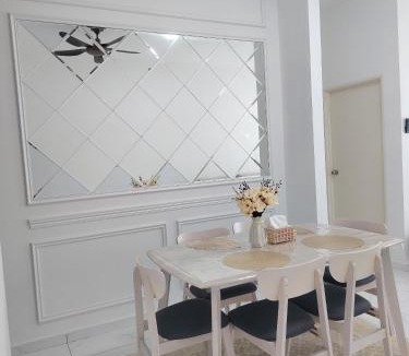 Kampung Telaga Nibong Apartment | Sky13 Homestay