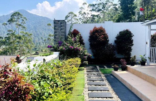 Ciwidey Villa | Skyline BlueDome Villa Ciwidey