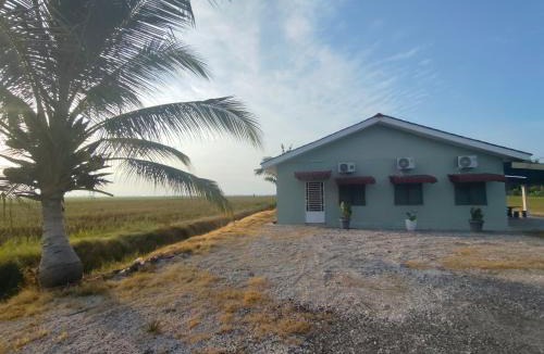 Sekinchan House | SM Homestay
