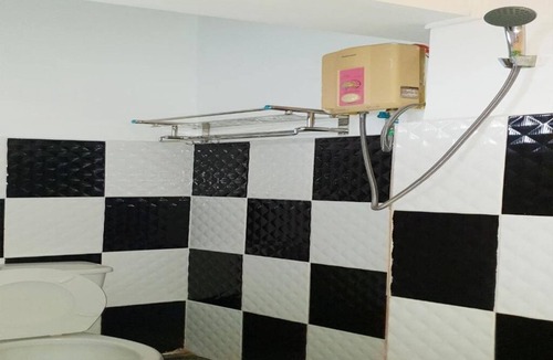 Siem Reap Bed & Breakfast | Smiley's Guesthouse : Double Room (Airconditioning & Hot Water)