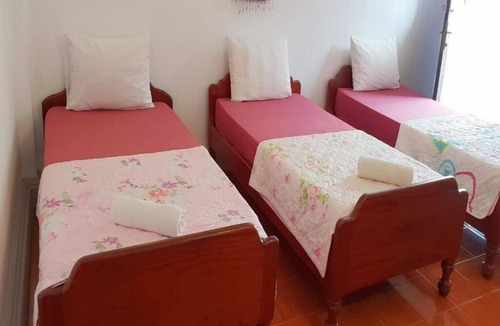 Siem Reap Bed & Breakfast | Smiley's Guesthouse : Triple Room- Fan