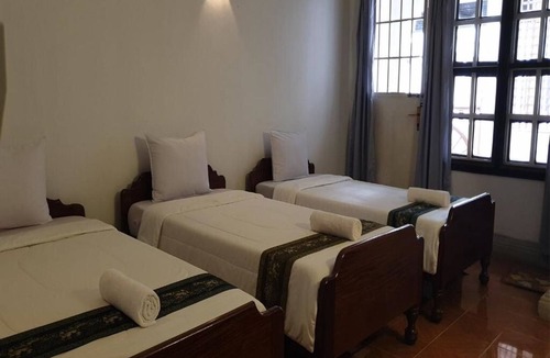 Siem Reap Bed & Breakfast | Smiley's Guesthouse : Triple Room- Airconditioning