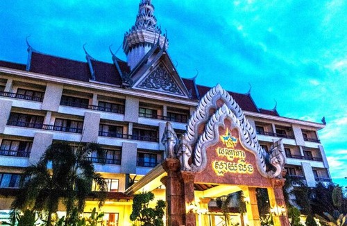 Siem Reap Hotel | Smiling Deluxe Hotel