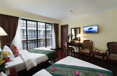 Sangkat Sla Kram Hotel | Smiling Deluxe Hotel