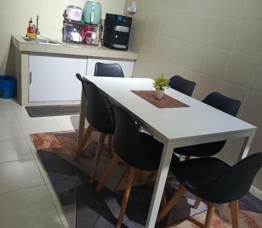 Kampung Bukit Rangin House | Sofia's Homestay - For MusLiiM