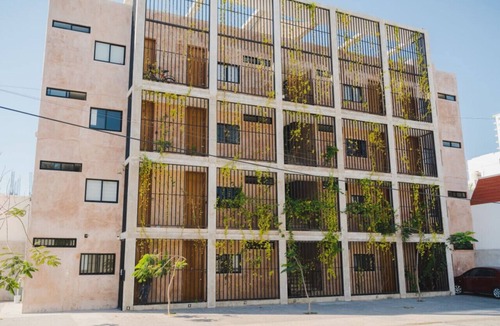 Ferrocarrilera Apartment | Soho 3 B one block from the beach