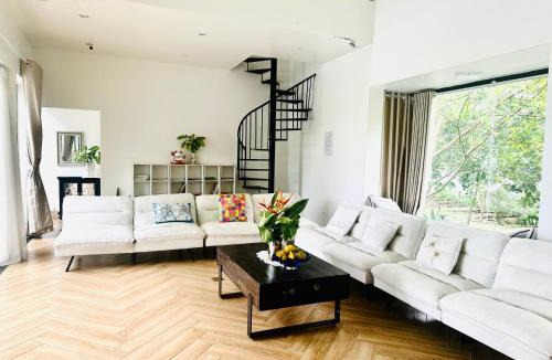 Luong Son Hotel | Solmist Villa