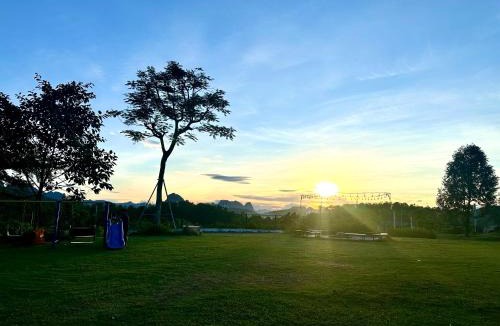 Luong Son Hotel | Solmist Villa