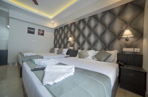 Ernakulam South Hotel | South Gate Residency
