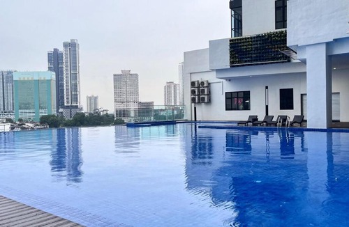 Taman Century Apartment | Space Residency - Studio & CityView & KSL Mall #1BR1B 2px by Cowidea