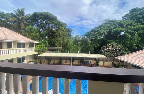 Siem Reap Hotel | Spacieuses Chambres climatisées dans magnifique villa avec piscine d'eau salée