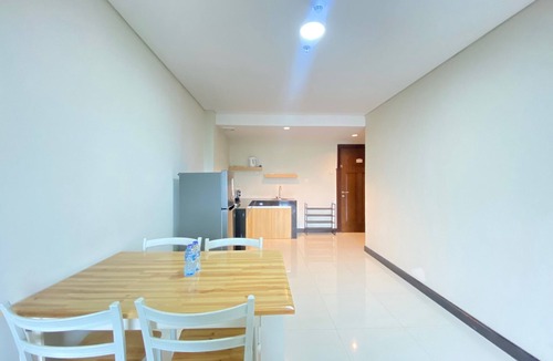 Babakan Ciamis Apartment | Spacious 2Br Apartment At El Royale Near Bip