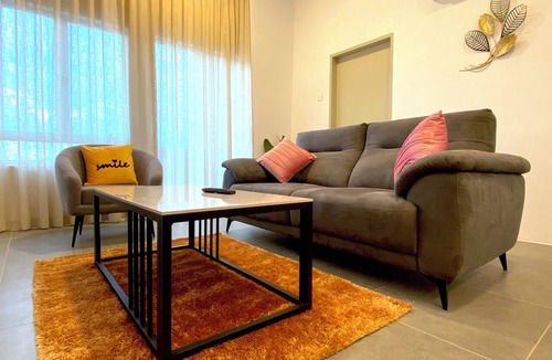 Kuah Apartment | Spacious 3-bedroom family friendly apartment with AC in Langkawi