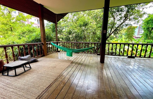 Chang Phueak House | Spacious 4-guest suite, private terrace & Aircon in prime location .