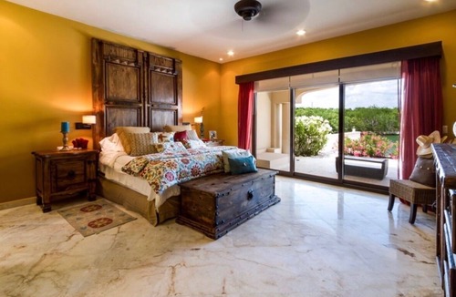 Puerto Aventuras House | Spacious 5-bedroom house in wonderful Puerto Aventuras with AC, Pool,Boat Dock