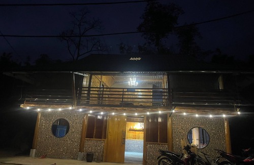 Hau Thao House | Spacious 5-bedroom bungalow in tranquil Lào Cai with AC