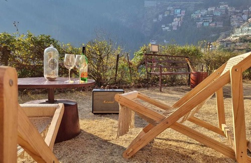 Shimla Villa | Spacious 6-bedroom villa in enchanting Shimla with WiFi