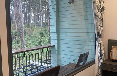 Bao Lam Villa | Spacious 8-bedroom villa with WiFi and AC in charming Lam Dong.