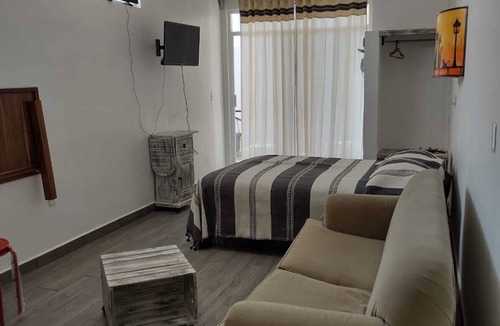 FERROCARRIL Apartment | SPACIOUS APARTMENT 5 MINUTES FROM DOWNTOWN OAXACA FOR 8 PERSONS