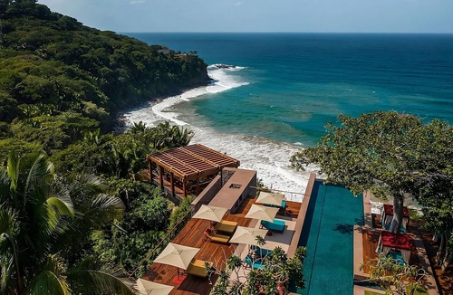 Lo de Marcos House | Spacious Good-Value Accommodation! Pools, Beachfront, Near Rincón De Guayabitos!