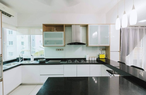 Taman Melawati Cottage | Spacious Luxury 6BR Home in Kemensah, KL
