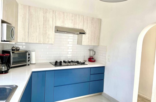 Americana Apartment | Spacious Nomad friendly Apartment walking distance to Americana and GDL Downtown