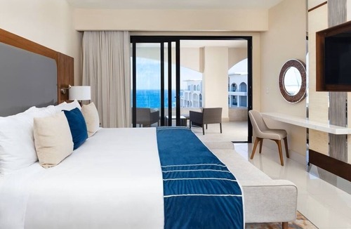 San Jose del Cabo Resort | Spacious resort in serene San José del Cabo with WiFi, fitness room
