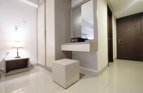 Jatinegara Hotel | Spacious Studio Apartment @ the H Residence Near MT Haryono
