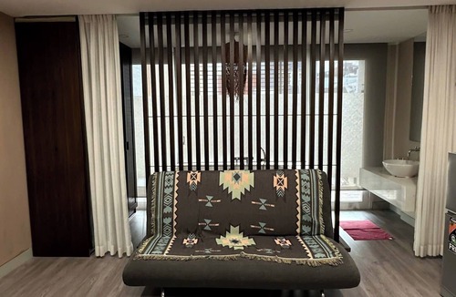 Phuong 6 Apartment | Spacious Apartment with Bathtub