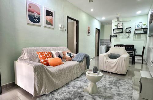 Central Seberang Perai House | Specious Living Cozy House
