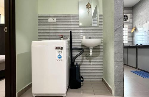 Central Seberang Perai House | Specious Living Cozy House