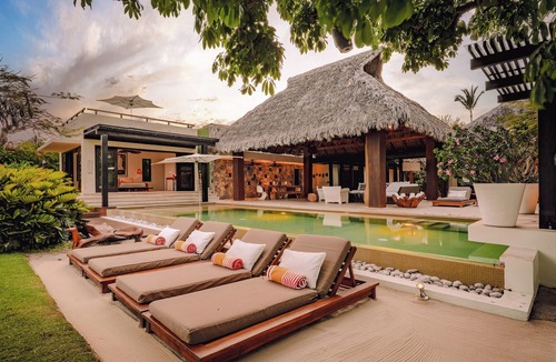 Punta de Mita Villa | SPECTACULAR 5* Luxury OCEANFRONT Villa,7* staff, 6 Bed 7b at 4 Seasons