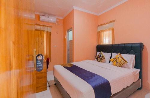 Sukabumi Hotel | SPOT ON 1899 Berkah Homestay