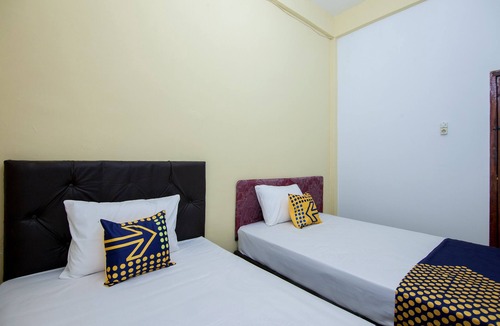 Kabanjahe Hostel | SPOT ON 2076 Hotel Stadion