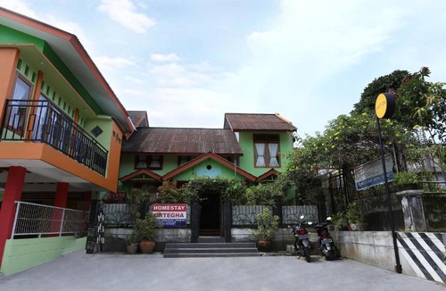 Wonosobo Hotel | SPOT ON 2514 Homestay Ortegha
