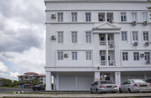 Sibu Hotel | SPOT ON 90341 Jackie Home