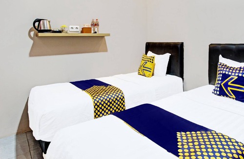 Purwokerto Hotel | SPOT ON 91932 Guest House Mustika Syariah Near alun alun kota purwokerto