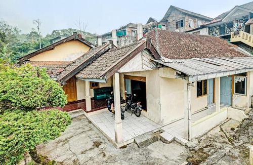 Kopeng Hotel | SPOT ON 92414 Hotel Pereng Sari
