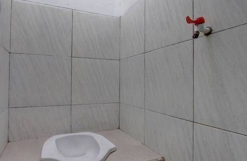 Purwodadi Hotel | SPOT ON 92828 Galih Kost 1 Syariah