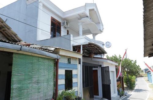 Blitar Hotel | SPOT ON 93189 Rumah Berkah Syariah