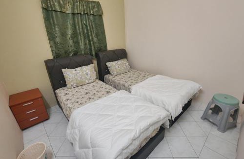 Bandar Sri Sendayan House | SR Homestay Springhill PD